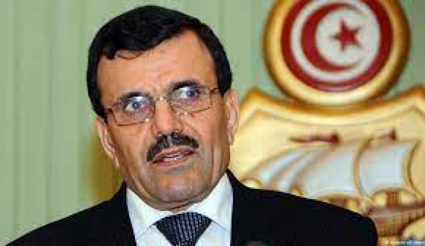 احتجاز رئيس وزراء تونس السابق بتهمة تسفير مسلحين إلى سورية