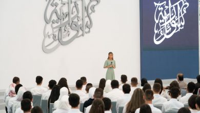 السيدة أسماء الأسد تكرّم الطلاب الأوائل في الثانوية العامة
